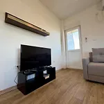 Entire Spacious With Free Parking *