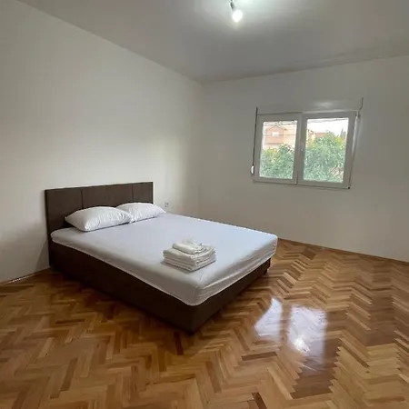 Entire Spacious With Free Parking *