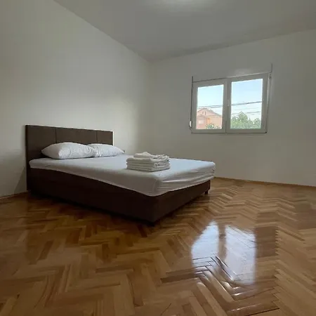 Entire Spacious With Free Parking * Podgorica