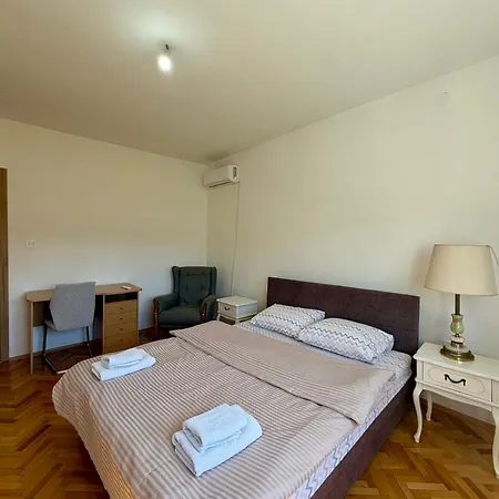 Entire Spacious With Free Parking * Podgorica