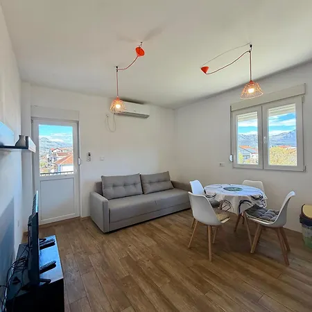 Entire Spacious With Free Parking Appartement Podgorica
