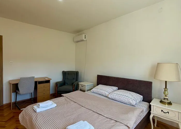 Entire Spacious With Free Parking * Podgorica